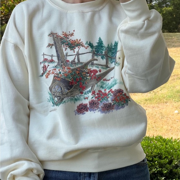 Women’s size small fall sweatshirt - Picture 2 of 3